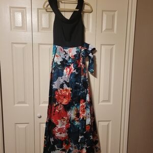 Size 14 TAHARI GOWN